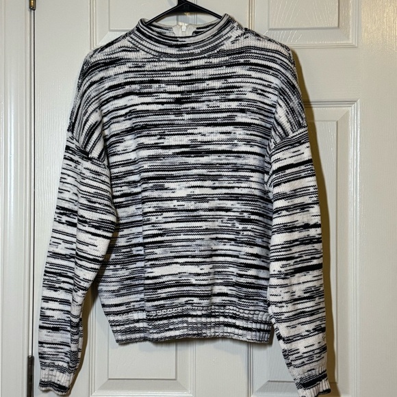 Nine West Monochrome Patterned Sweatshirt - Picture 3 of 9